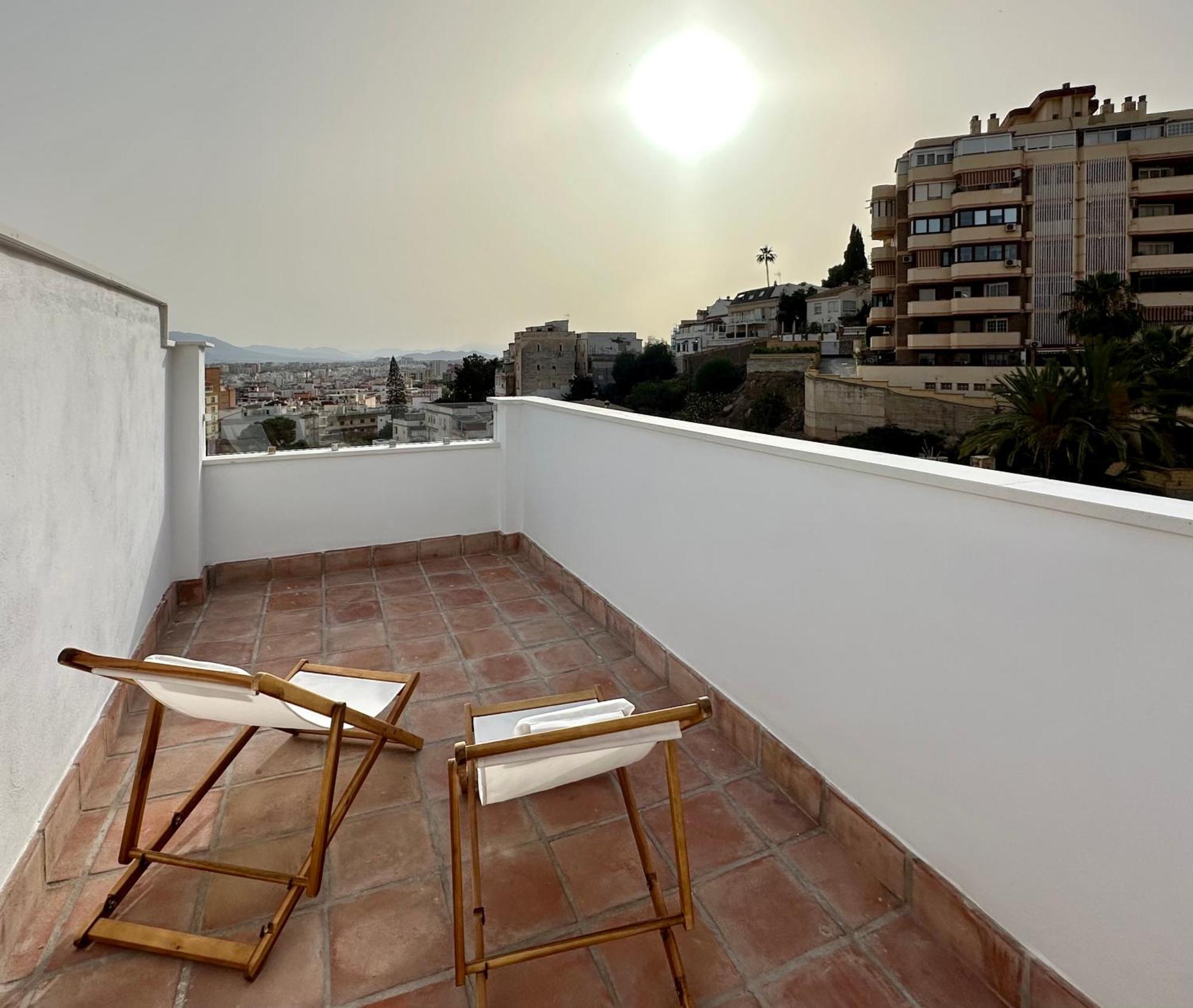 Appartement Atico Con Solarium Y Bbq Cerca Del Centro 6 Pax à Málaga Extérieur photo