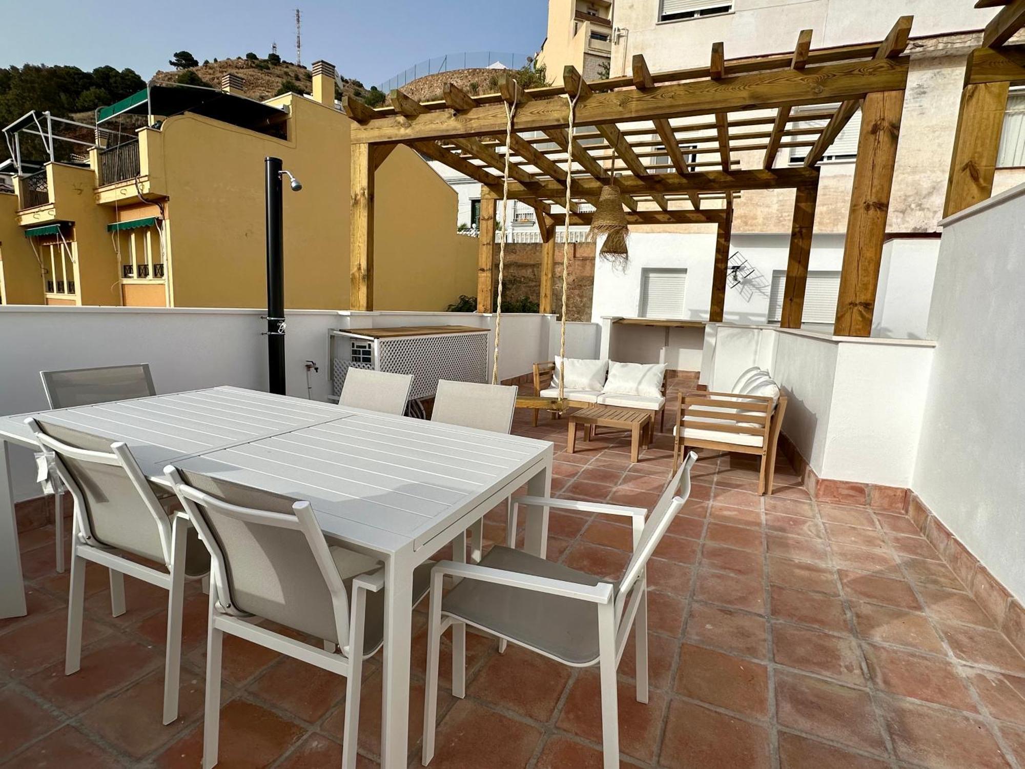 Appartement Atico Con Solarium Y Bbq Cerca Del Centro 6 Pax à Málaga Extérieur photo
