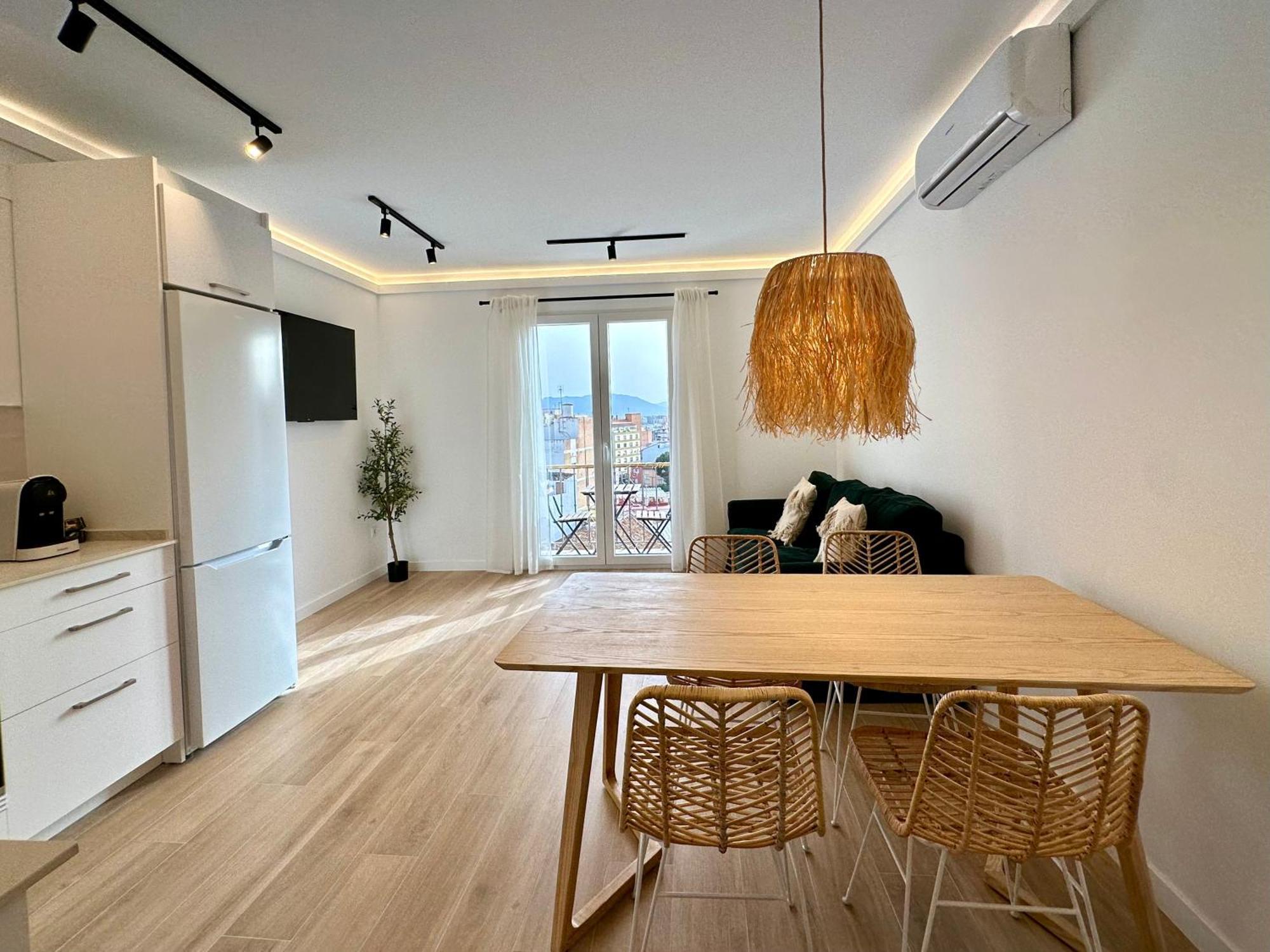 Appartement Atico Con Solarium Y Bbq Cerca Del Centro 6 Pax à Málaga Extérieur photo